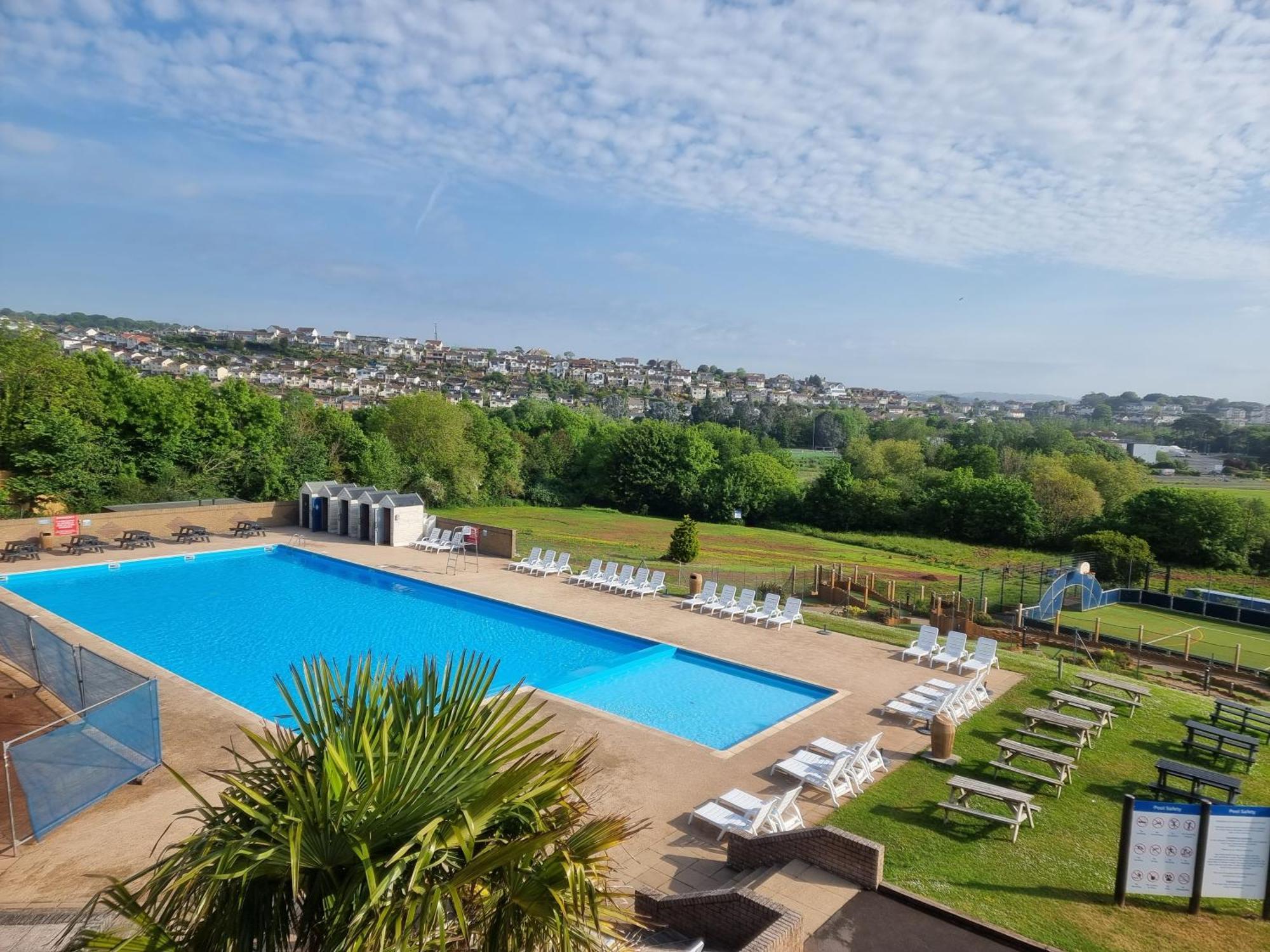 Static Caravan To Hire , Hoburne Devon Bay Hotel Goodrington Kültér fotó